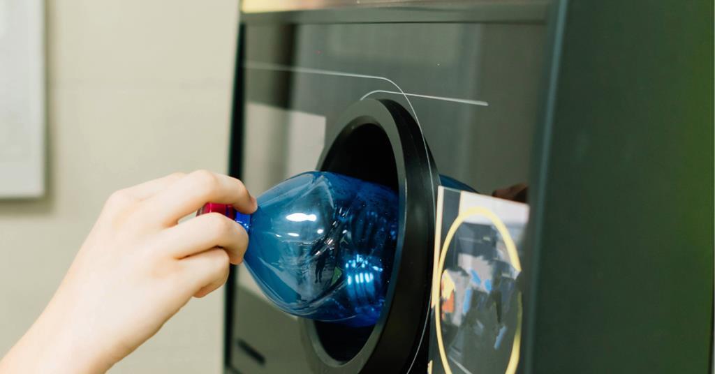 Over 3 billion PET bottles and aluminium cans returned through Swedish DRS in 2025