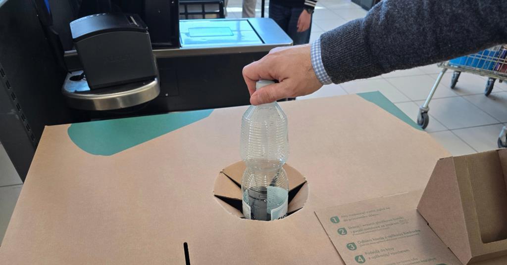 Mondi and Biedronka develop collection container made from 80% recycled paper