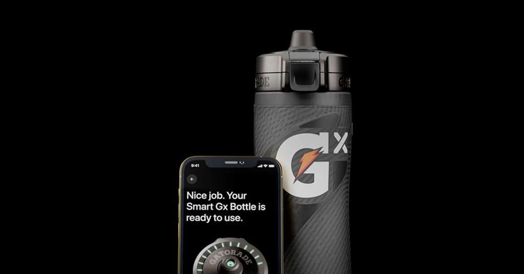 Smart water bottle for athletes tells them when it's time to drink, Article