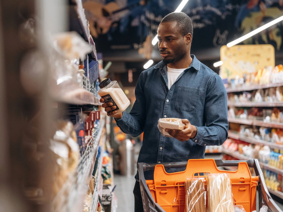 PE_Man_in_Supermarket