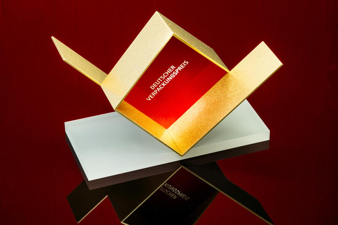 Print-Trophy-Red.jpg