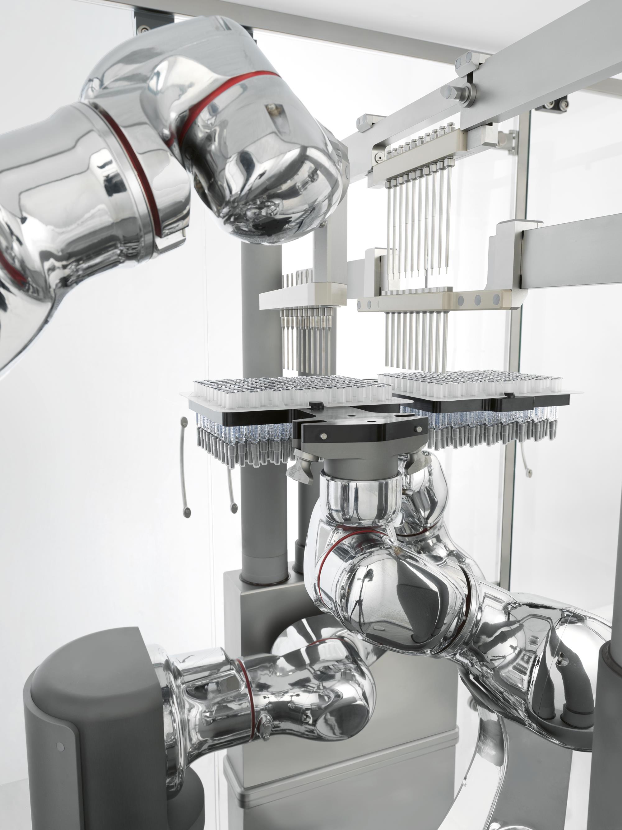 FFILL03_0376_INJECTA 36_Prototype_Robotic arms