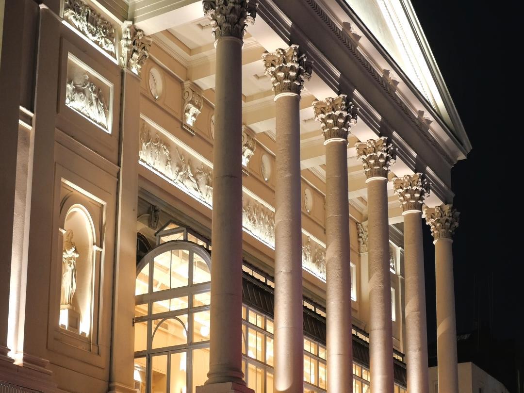 PE_RoyalOperaHouse