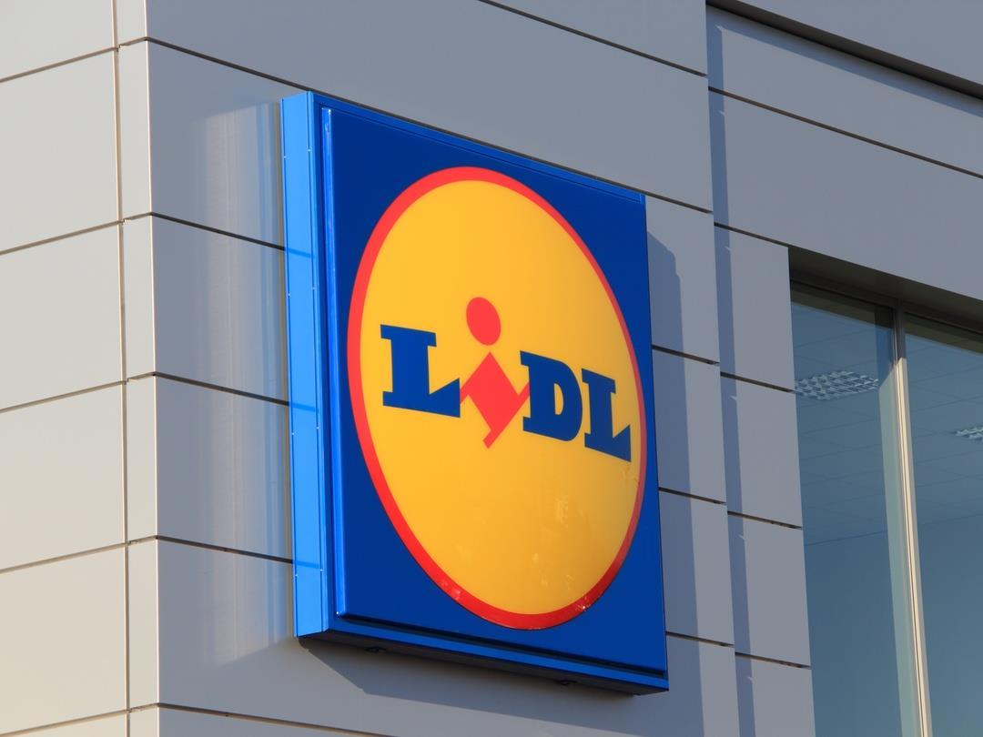PE_Lidl_Sign