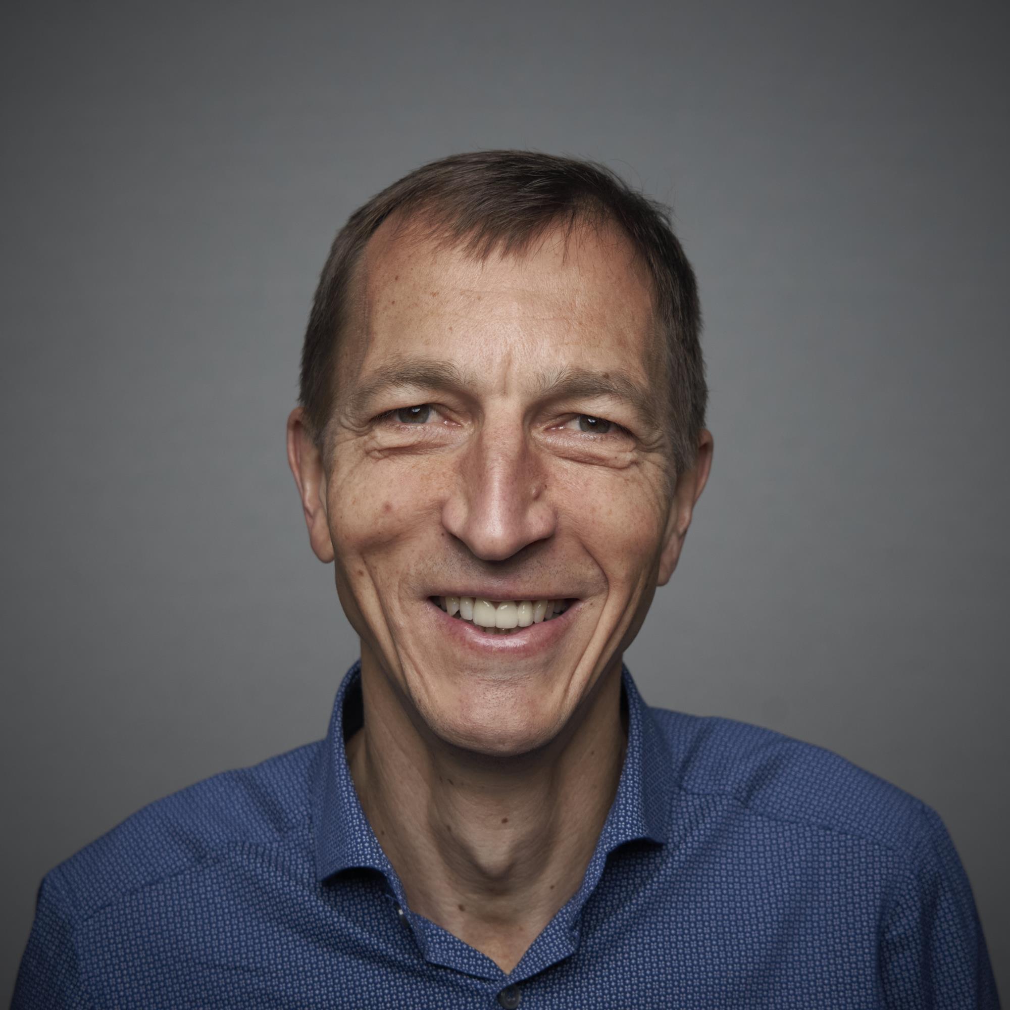 julius_laeubli_00008_col