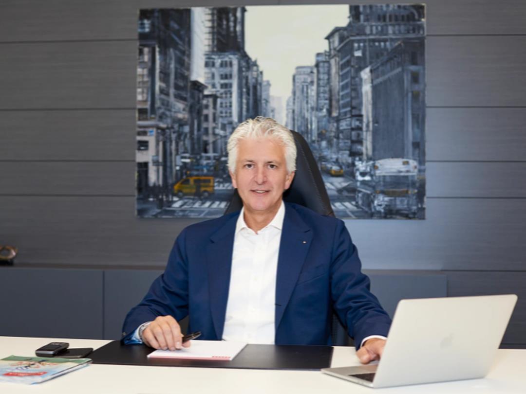 Renato Zelcher Picture 2.jpg