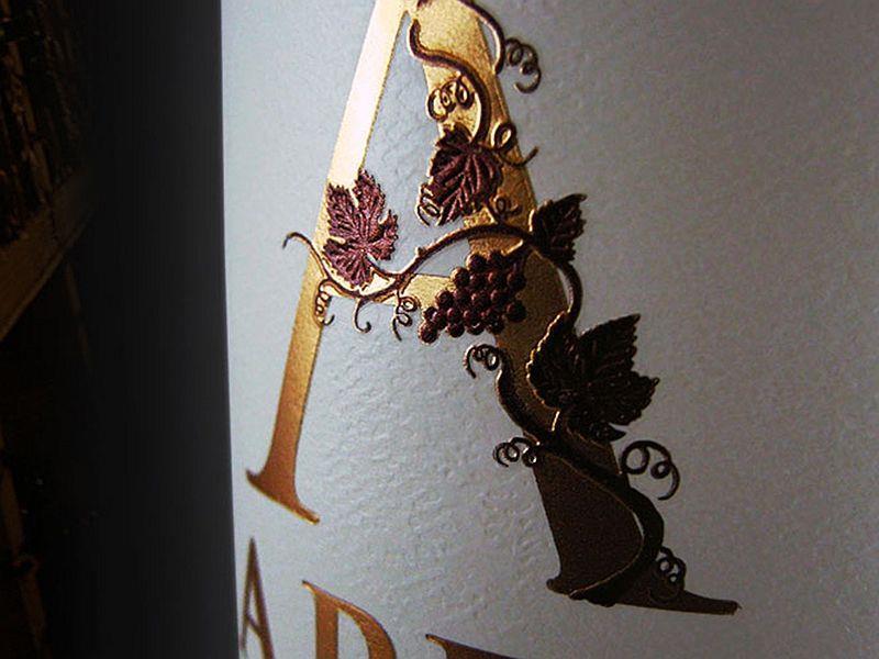 winelabelstock191018.jpg