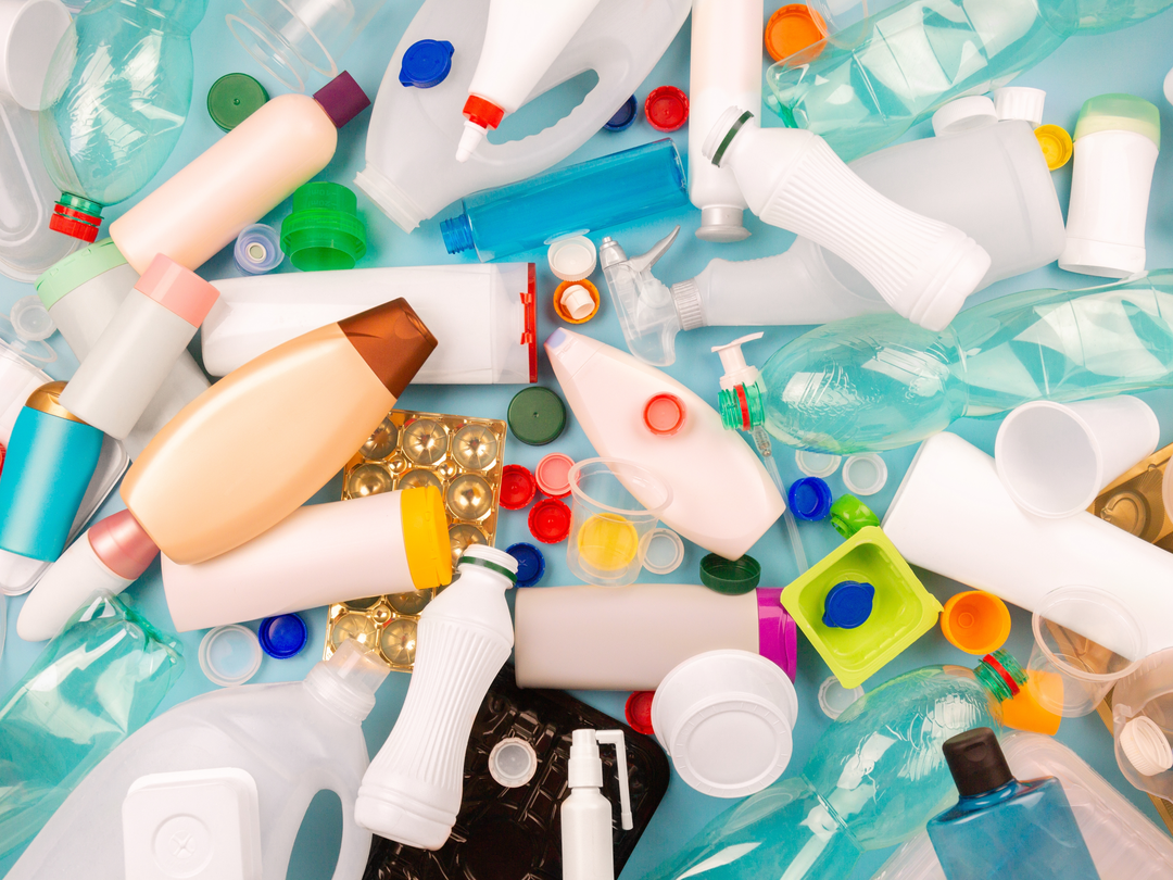 PE_Plastic_Bottle_Pile