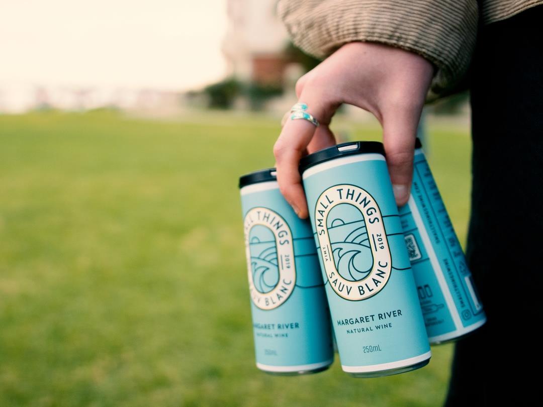Small Things Wine Sauv Blanc Cans