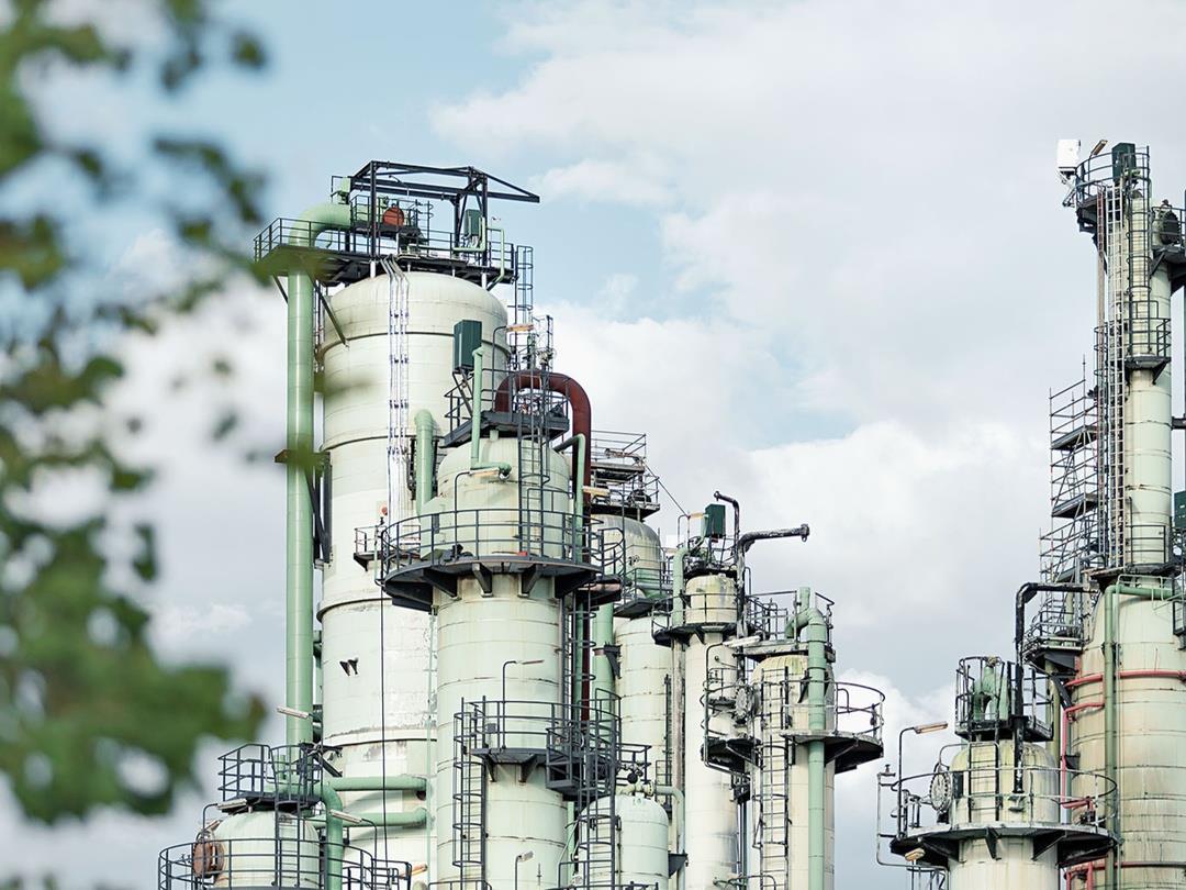 The exterior view of a chemical factory.