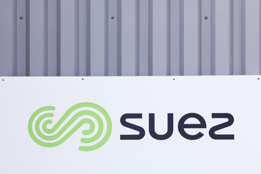 PE_Suez_Sign