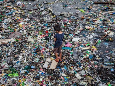 PE_Child_in_Plastic_Pollution