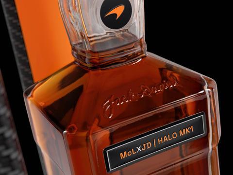 AW JDTW Halo Bottle Macro Detail No 3 BLACK