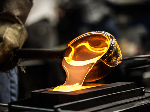 PE_Molten_Glass