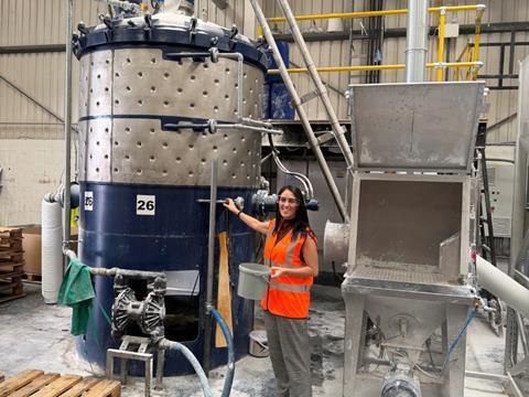 Victoria Garcia and adhesive manufacture 1 (1)