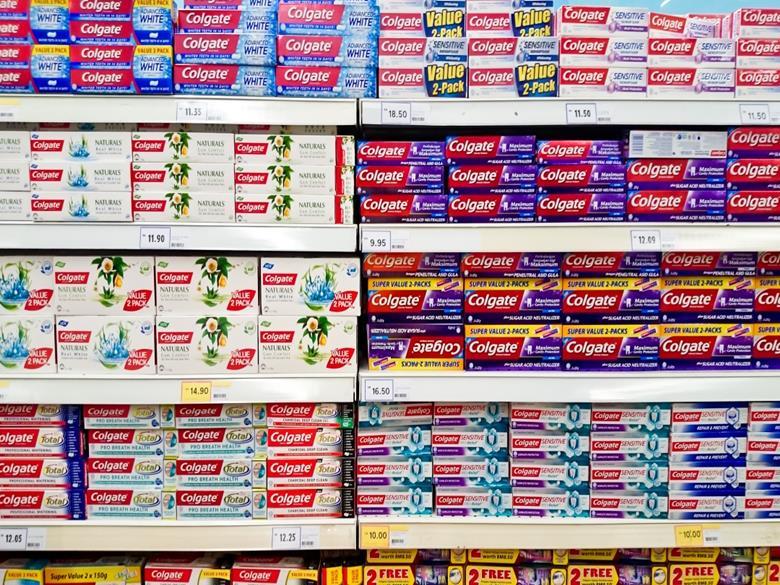 Tesco trial removes cardboard box packaging from major toothpaste